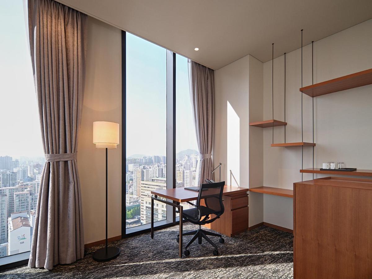 Roynet Hotel Seoul Mapo Экстерьер фото